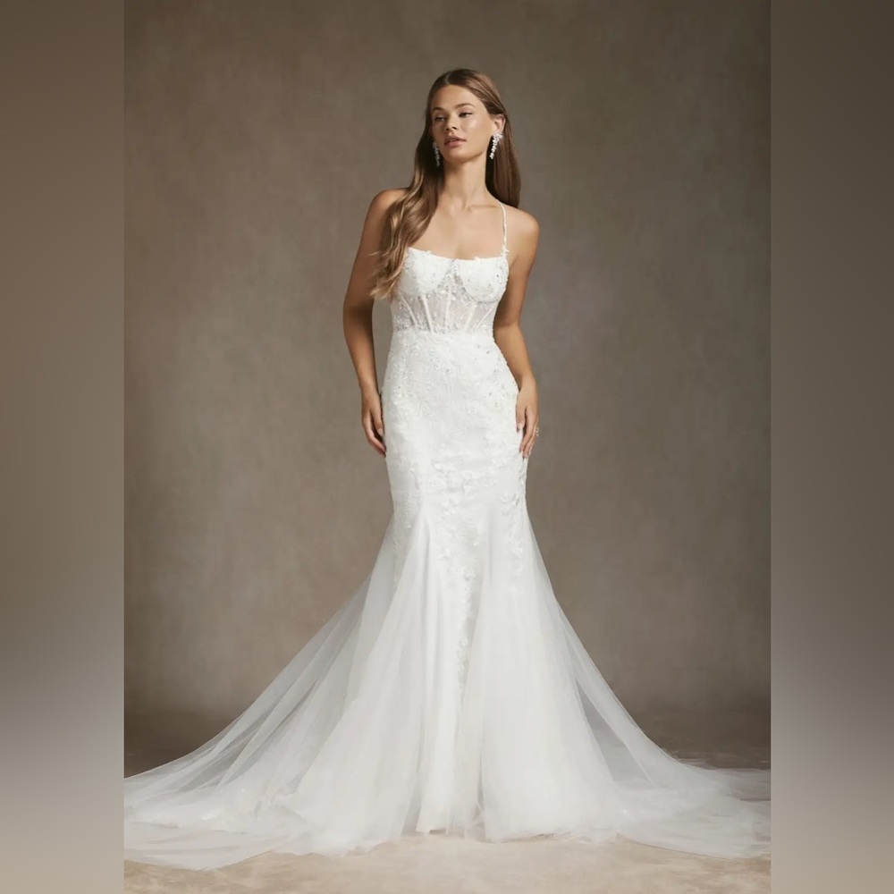 Azazie Bae- diamond white NWT